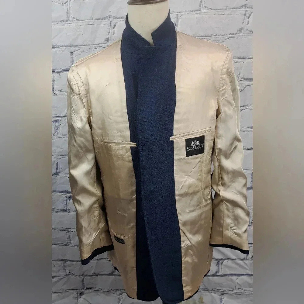 Vintage 80s 90s Stafford Men's Blazer Sport Coat Tailored in USA Blue 43R  42R - Picture 8 of 16